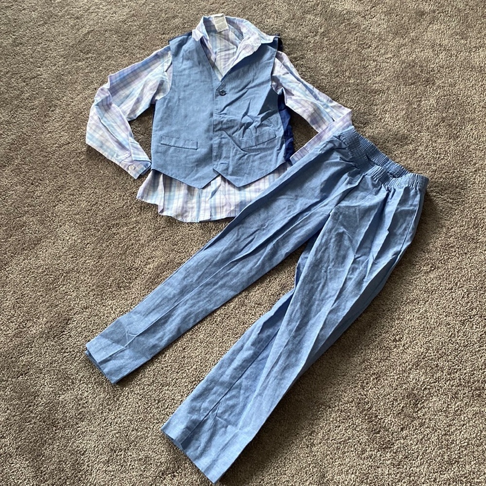 Van Heusen Blue Plaid Shirt Vest Dress Pants 3 Piece Suit Set SIZE 8